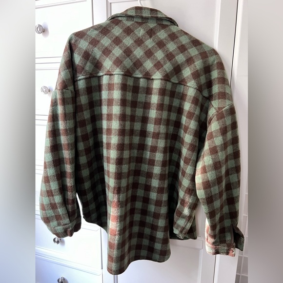 Princess Polly “LEYLAN OVERSIZED PLAID SHACKET
GREEN / BROWN” - Picture 7 of 8